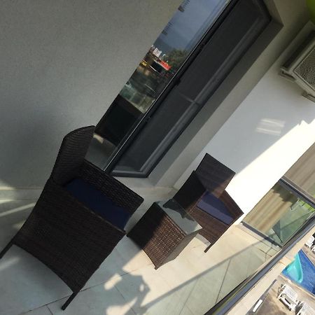 Umi Apartment Alezzi Resort Navodari Bagian luar foto
