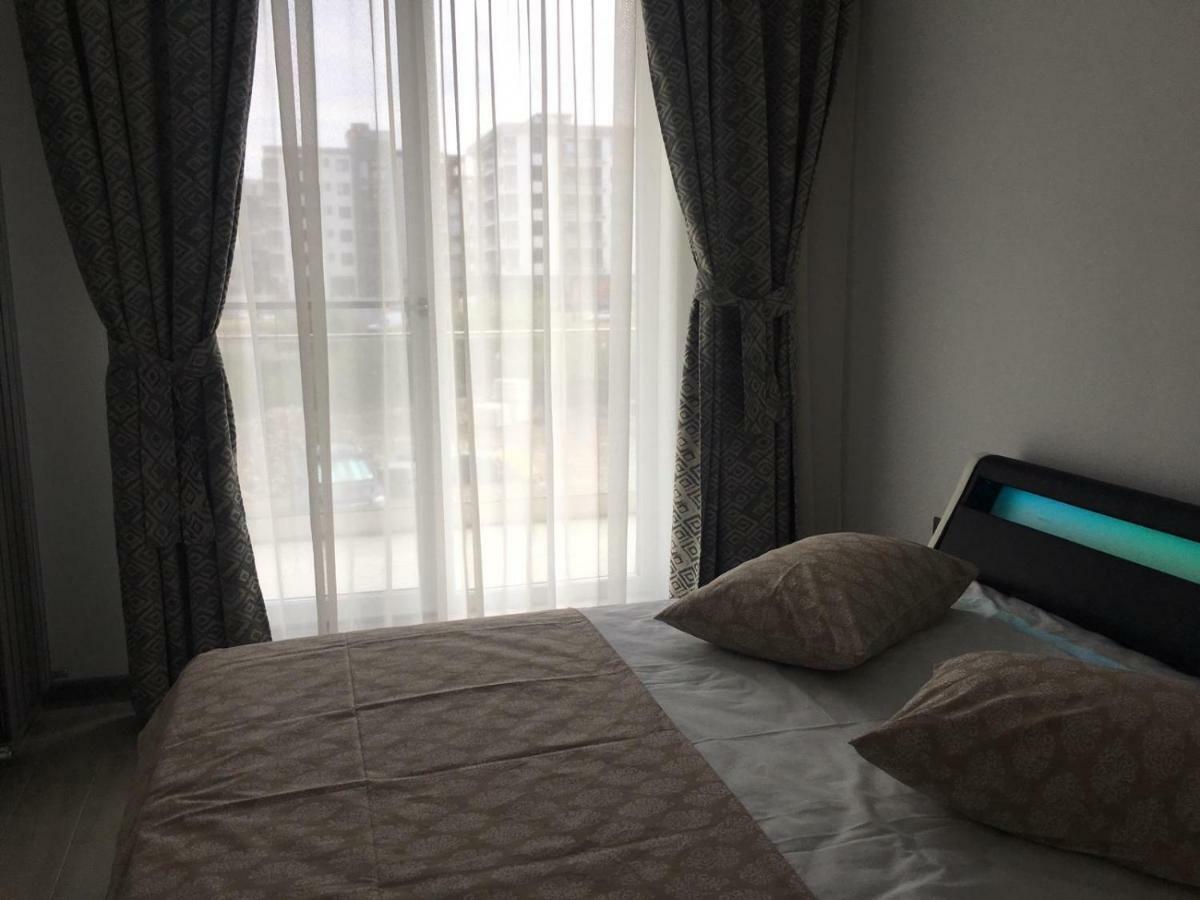 Umi Apartment Alezzi Resort Navodari Bagian luar foto