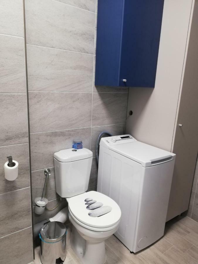 Umi Apartment Alezzi Resort Navodari Bagian luar foto