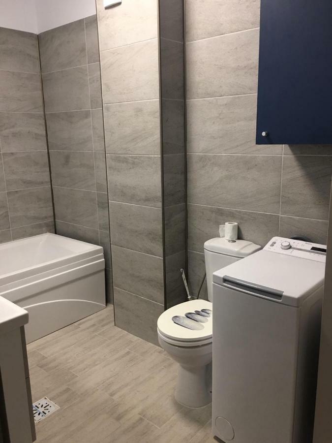 Umi Apartment Alezzi Resort Navodari Bagian luar foto
