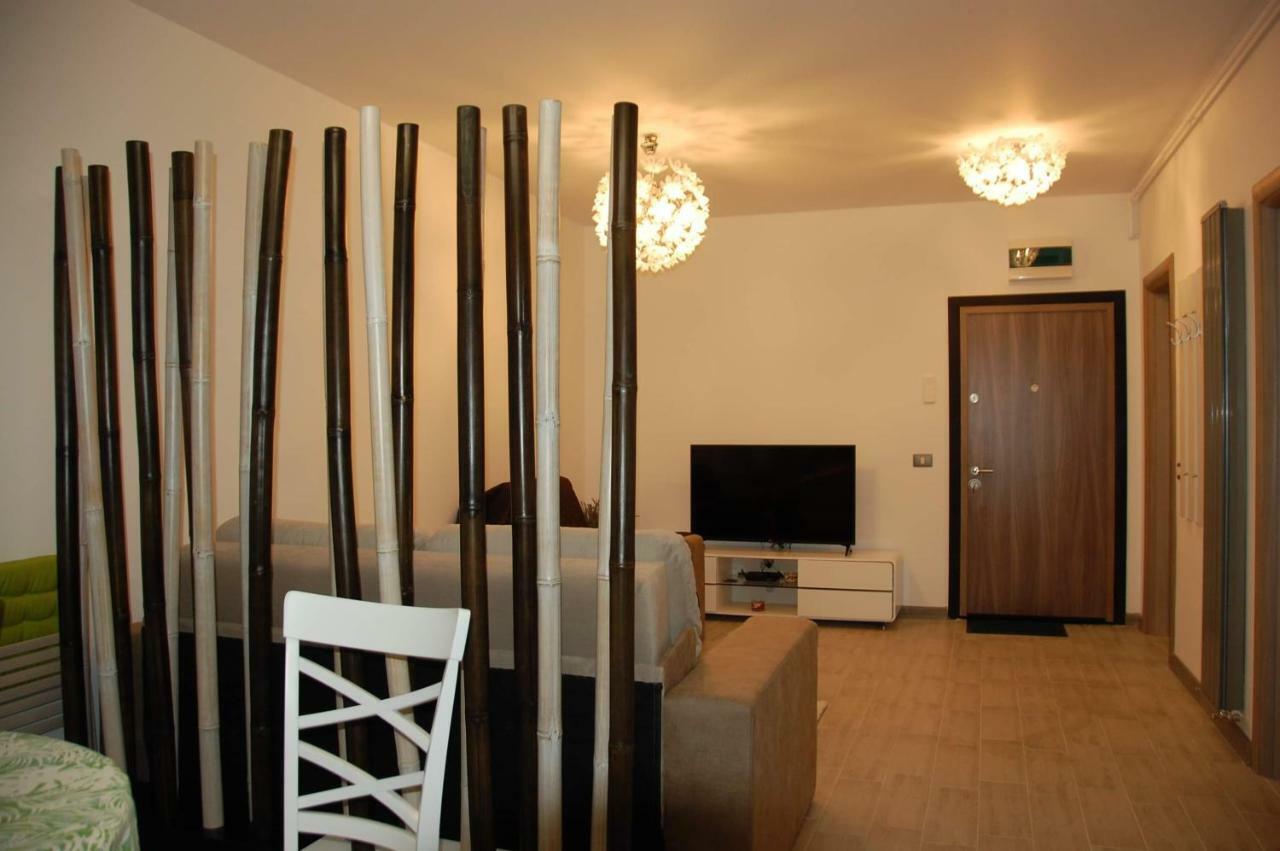 Umi Apartment Alezzi Resort Navodari Bagian luar foto